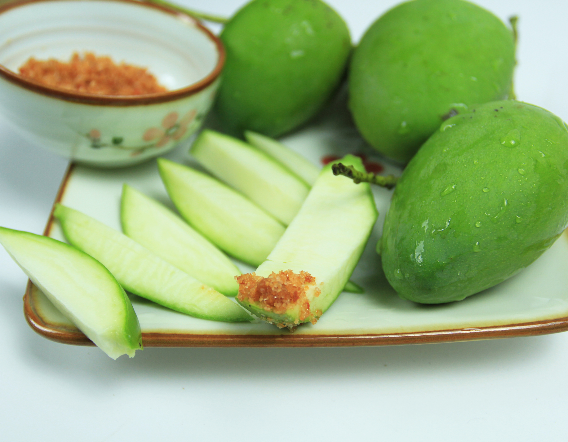 Xoài sống chấm muối ớt Xoài sống chấm muối ớt